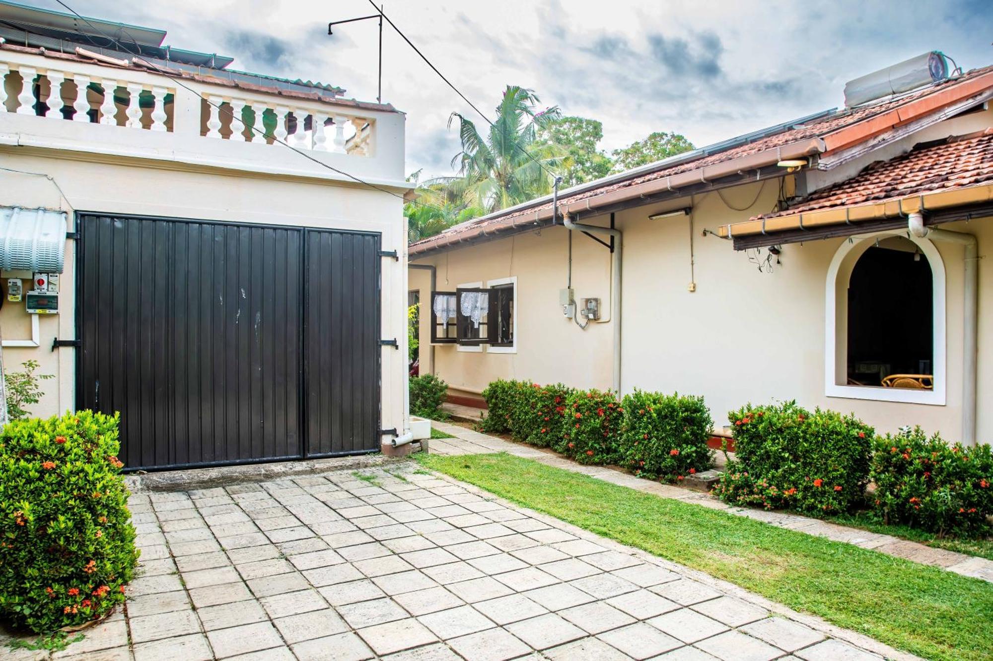 Fuchs Villas Negombo Exterior foto